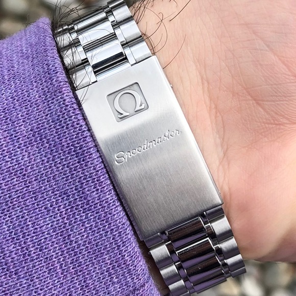 Omega Speedmaster • CURRENTLY ON AUCTION • - Picture 6 of 13